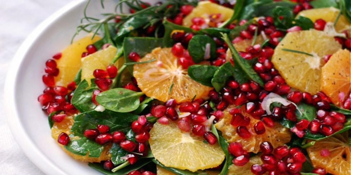 orange pomegranate salad close 1